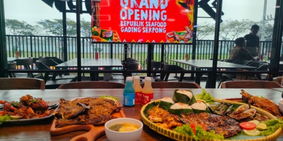 Cita Rasa Otentik Seafood Khas Indonesia Timur Hadir di Premium Area