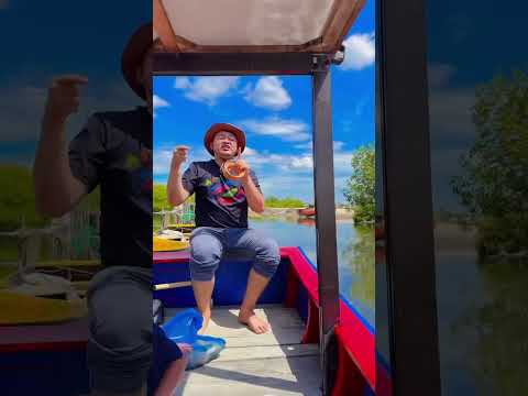 Mancing ikan dilaut dapat banyak 😂😅