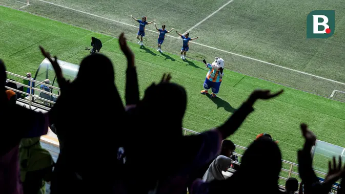 cerita-ibu-mendukung-mimpi-sang-putri-jadi-pesepak-bola:-keseriusan-yang-berujung-restu
