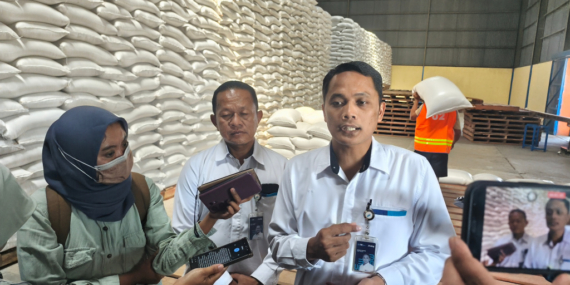 Bulog Surakarta Minta Produsen Ganti Minyakita Berbau Solar di Sragen