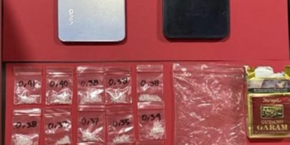 Polsek Sangatta Utara Tangkap Dua Pengedar Sabu dengan 20 Paket Barang Bukti