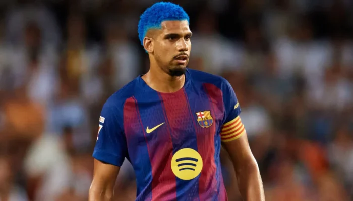 barcelona-tetap-jadi-prioritas,-ronald-araujo-tegaskan-ingin-bertahan