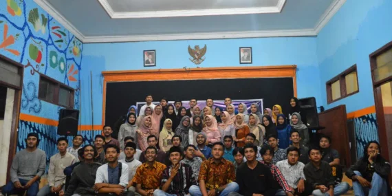 3 Pengalaman Menyebalkan yang Pasti Terjadi di KKN, Begini Cara Mengatasinya biar Tetap Waras