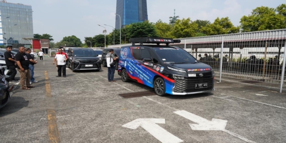 Tak Takluk Usia, Pasangan Lansia Jelajah Benua