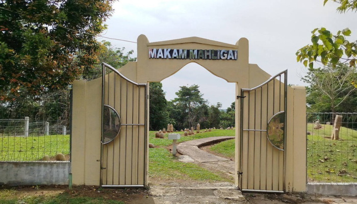 legenda-asal-usul-makam-mahligai,-cerita-rakyat-dari-sumatera-utara
