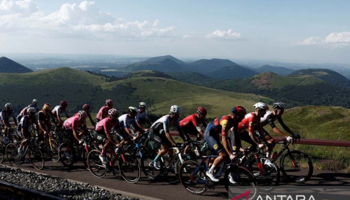 uci-larang-pembalap-tour-de-france-gunakan-kantong-es