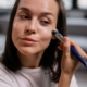7-cara-pakai-foundation-untuk-make-up-flawless-tahan-lama