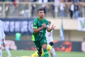 pss-sleman-resmi-lepas-muhammad-tahir