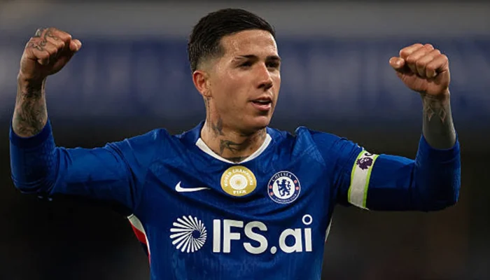 enzo-fernandez-enggan-pikirkan-masa-depannya-di-chelsea