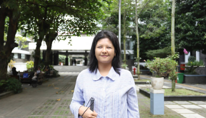 angel,-gadis-buta-yang-baru-pertama-pegang-komputer-saat-ujian,-kini-lolos-ugm-lewat-snbt