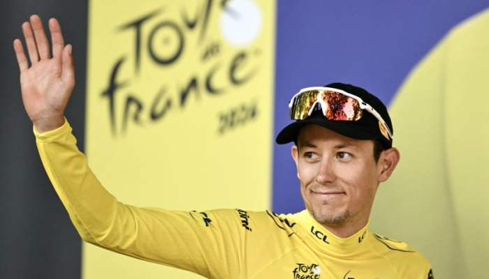 traeen-rebut-jersi-kuning-tour-de-france-2026-dari-pogacar