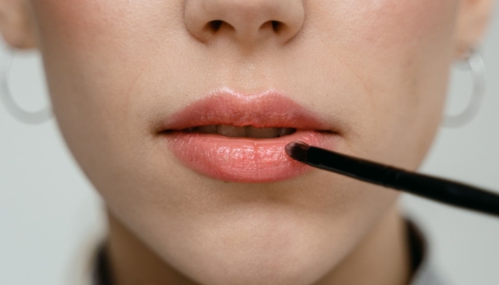 7-tips-membuat-bibir-merah-secara-alami-dan-sehat