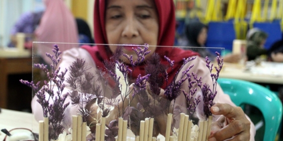 Populasi Indonesia Kian Menua, Usia 75 tahun ke Atas Capai 6,37 Juta Jiwa