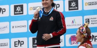 desak-made-raih-emas-speed-putri-di-world-climbing-chamonix-2026