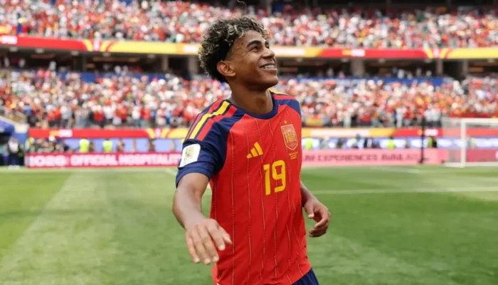 lamine-yamal-bahagia-spanyol-kembali-ke-semifinal-piala-dunia