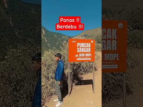Hiking Santai tapi View-nya Secantik Ini! #shorts #pendaki