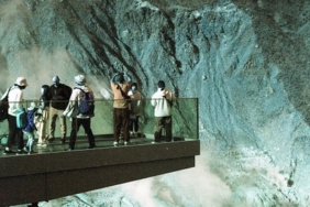 around-the-world-in-analogue:-discovering-the-charm-of-japan