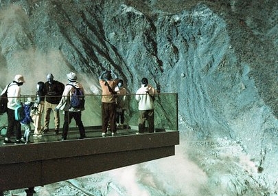 Around the World in Analogue: Discovering the Charm of Japan