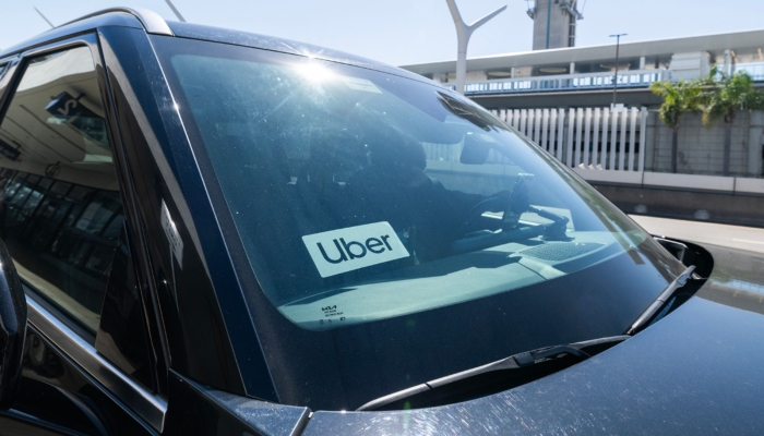 strategi-kendaraan-otonom-uber:-memperlambat-adopsinya