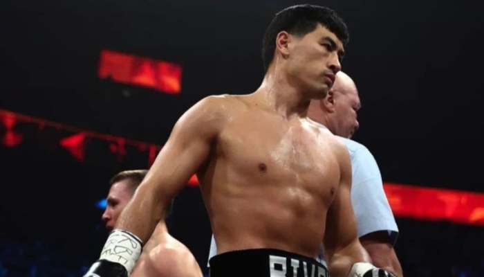 juara-dunia-bivol-dan-smith-harus-sepakati-pertarungan-hingga-26-juli