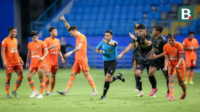 mantap!-naufal-adya-fairuski-resmi-menjadi-wasit-elite-afc