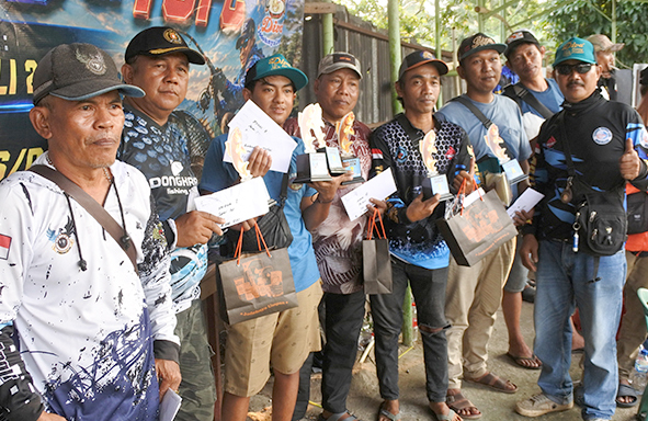 bfc-&-tsfc-:-mabar-silaturahmi-bersama-2-komunitas-di-gilang-44