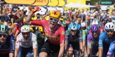 waerenskjold-rebut-kemenangan-perdana-di-etape-ke-11-tour-de-france