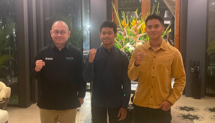 debut-bersejarah-veda-ega-di-mandalika,-mario-aji-ajak-fans-penuhi-tribun-motogp-2026