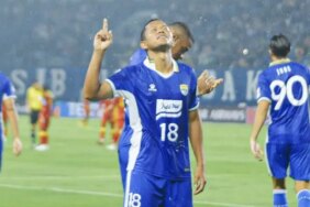 jelang-tampil-di-piala-presiden-2026,-adam-alis-akui-chemistry-pemain-persib-makin-bagus