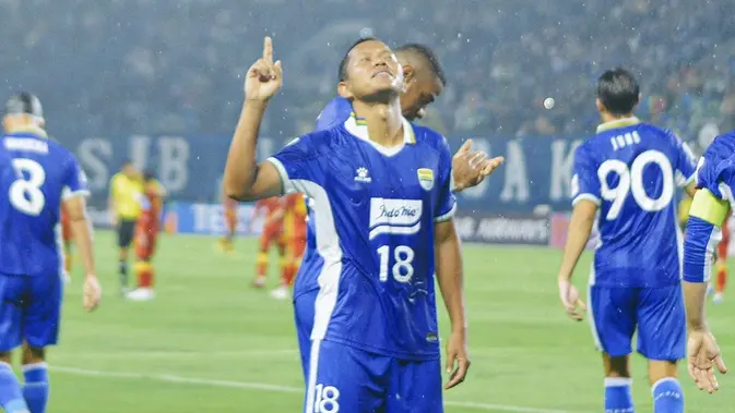 jelang-tampil-di-piala-presiden-2026,-adam-alis-akui-chemistry-pemain-persib-makin-bagus
