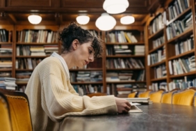 5-perpustakaan-atau-ruang-baca-aesthetic-di-jakarta