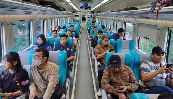 kai-gelar-nobar-final-bola-gembira-2026-di-stasiun-yogyakarta-dan-14-perjalanan-kereta-api