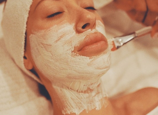 7-alasan-wajah-perlu-facial,-ini-manfaat-yang-perlu-dipahami