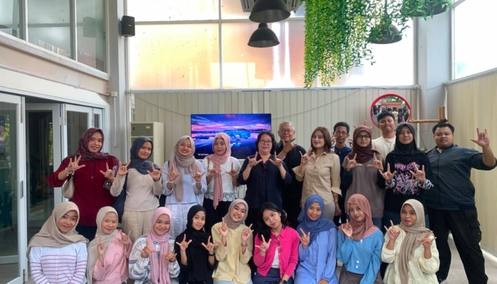 berkawan-gnfi-gandeng-bisindo-semarang-dan-collabox-belajar-budaya-tuli-dan-bahasa-isyarat