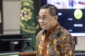 saat-sidang-sudewo-menguak-dugaan-korupsi-yang-mengakar-di-pati