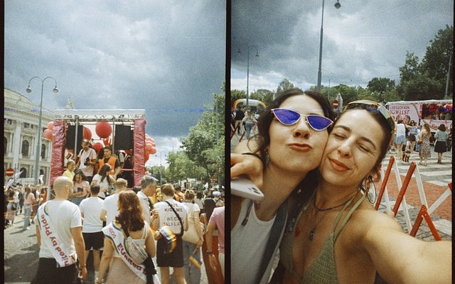 pride-parade-moments-with-the-lomography-half-frame-simple-use-camera