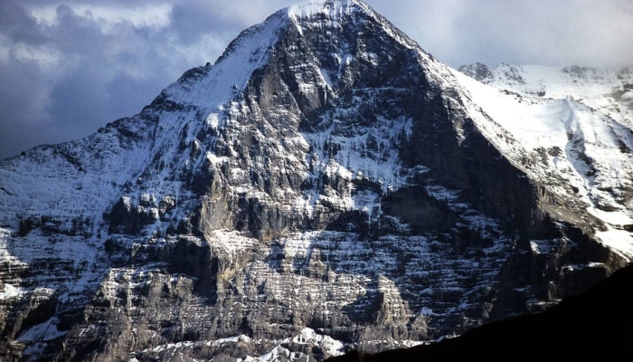 pendaki-pertama-indonesia-taklukkan-gerbang-kematian!-kisah-heroik-menaklukkan-gunung-eiger