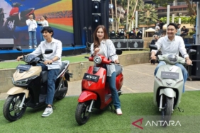apakah-motor-listrik-boleh-dicas-semalaman?-ini-penjelasan-dan-tips-agar-baterai-awet