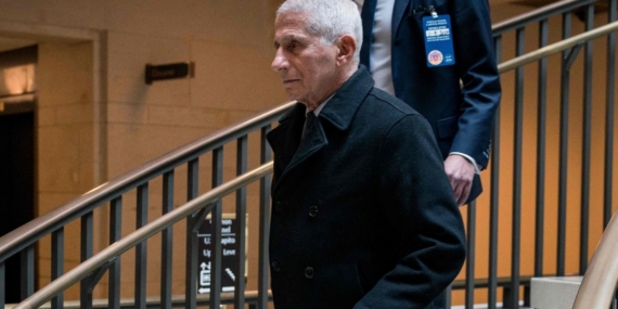 Dicecar Senat AS tentang Covid-19, Pakar Penyakit Menular Anthony Fauci Tetap Bungkam