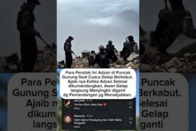 para pendaki ini adzan di atas puncak gunung ketika ada awan gelap, tiba2 diganti dg pemandangan ind
