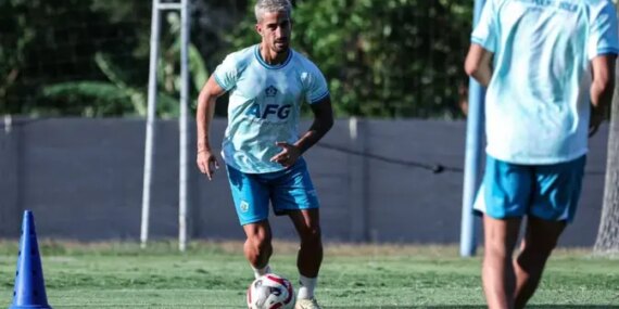 Persik Gelar Latihan Perdana, Pemulihan Fisik Jadi Fokus Pelatih Marcos Reina