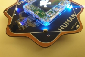 the-new-defcon-badges-pack-a-unique-open-source-chip-that-doubles-as-a-security-key