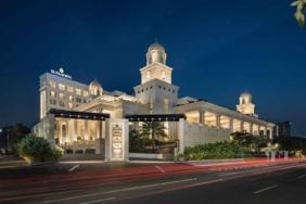indah!-the-tribrata-hotel-&-convention-center-dharmawangsa