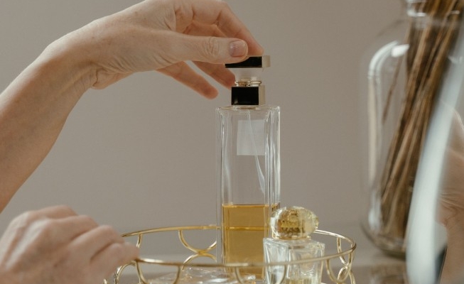 6-cara-melakukan-perfume-layering-agar-wangi-tahan-lama