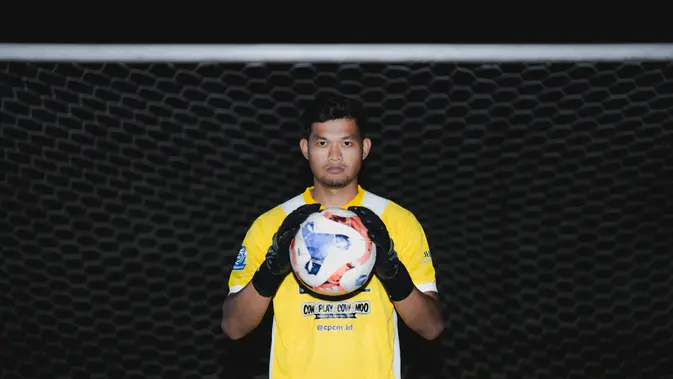 cerita-kiper-timnas-indonesia-terima-pinangan-dari-dewa-united