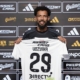 vozinha-resmi-gabung-colo-colo,-dapat-pengecualian-khusus-nama-punggung