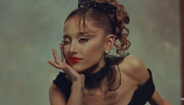 dari-depok-menembus-hollywood:-kisah-ilustrator-lokal-yang-bikin-lagu-ariana-grande-semakin-kece
