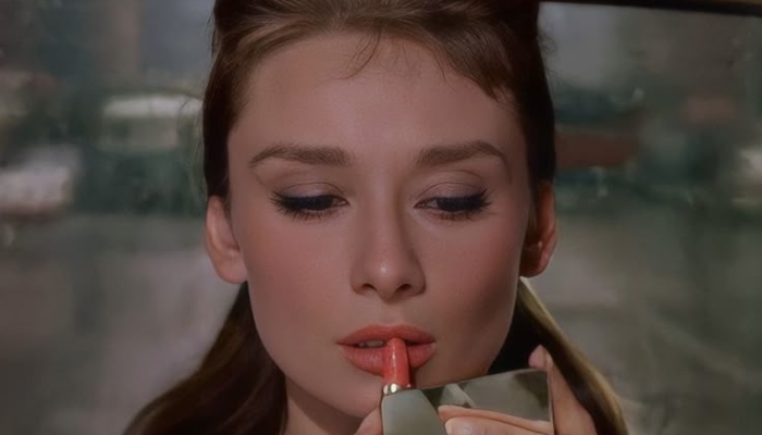6-lipstik-ikonis-yang-tetap-jadi-favorit-hingga-kini
