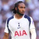 agen-tawarkan-djed-spence-ke-manchester-united