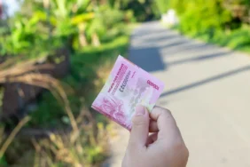 kalau-kamu-pekerja-dengan-gaji-umk-dua-juta-rupiah,-masa-depan-cerah-itu-hanyalah-bualan-sampah